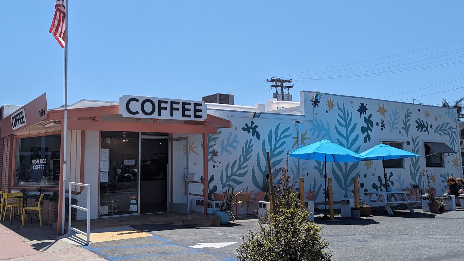 Exterior of High Tide Coffee Shop San Clemente